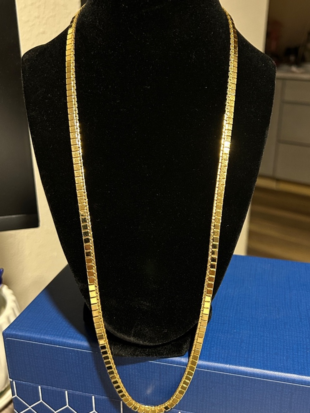 Women’s Gold-Tone Box Chain Necklace